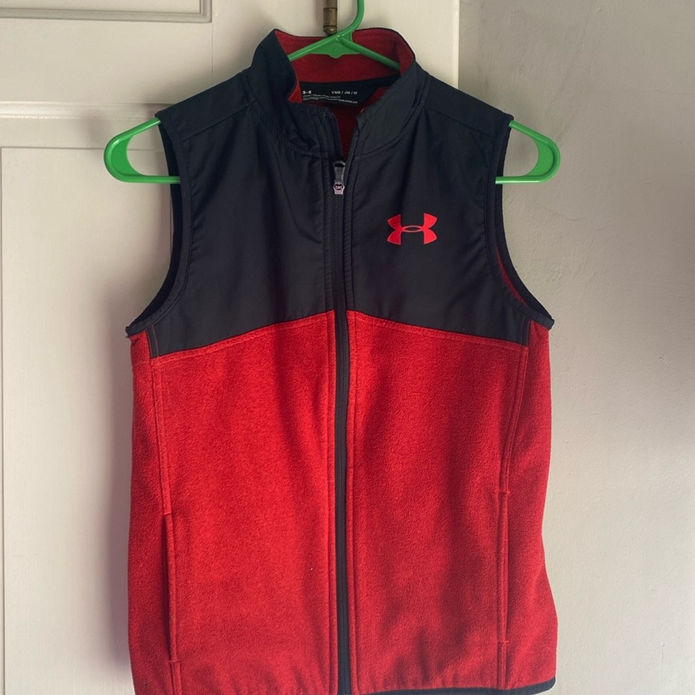 Rarely worn. Perfect for cool summer nights, back to school and fall golf!